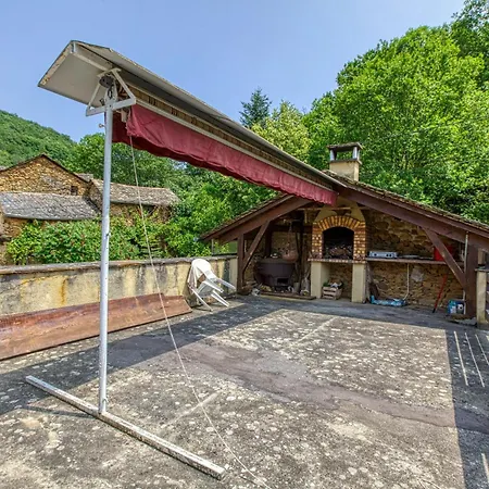 Grand Piscine, L'estrebaldie Aveyron * Centres