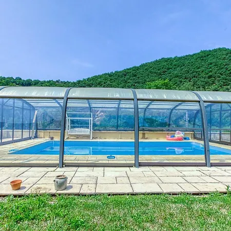 Grand Piscine, L'estrebaldie Aveyron Villa
