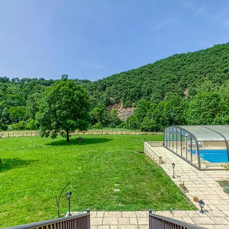 Villa Grand Piscine, L'estrebaldie Aveyron Centres