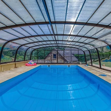 Grand Piscine, L'estrebaldie Aveyron Centres