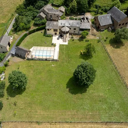 Grand Piscine, L'estrebaldie Aveyron *